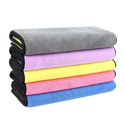 Buy Mildew Proof Absorbent Car Drying Towel Easy Carrier Microfiber Car Cleaning Cloth online manufacture