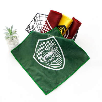 Comfortable Customized Microfiber Rally Towel High Absorbability Space Saving